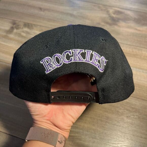 Colorado Rockies MLB Black Athletic SnapBack Hat - Picture 3 of 7